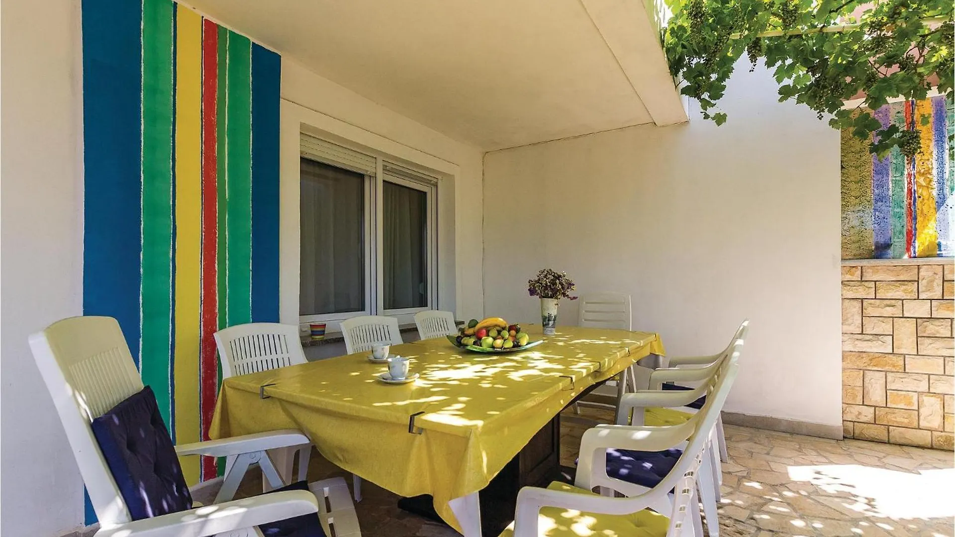 Cozy Home In Medulin With Kitchen