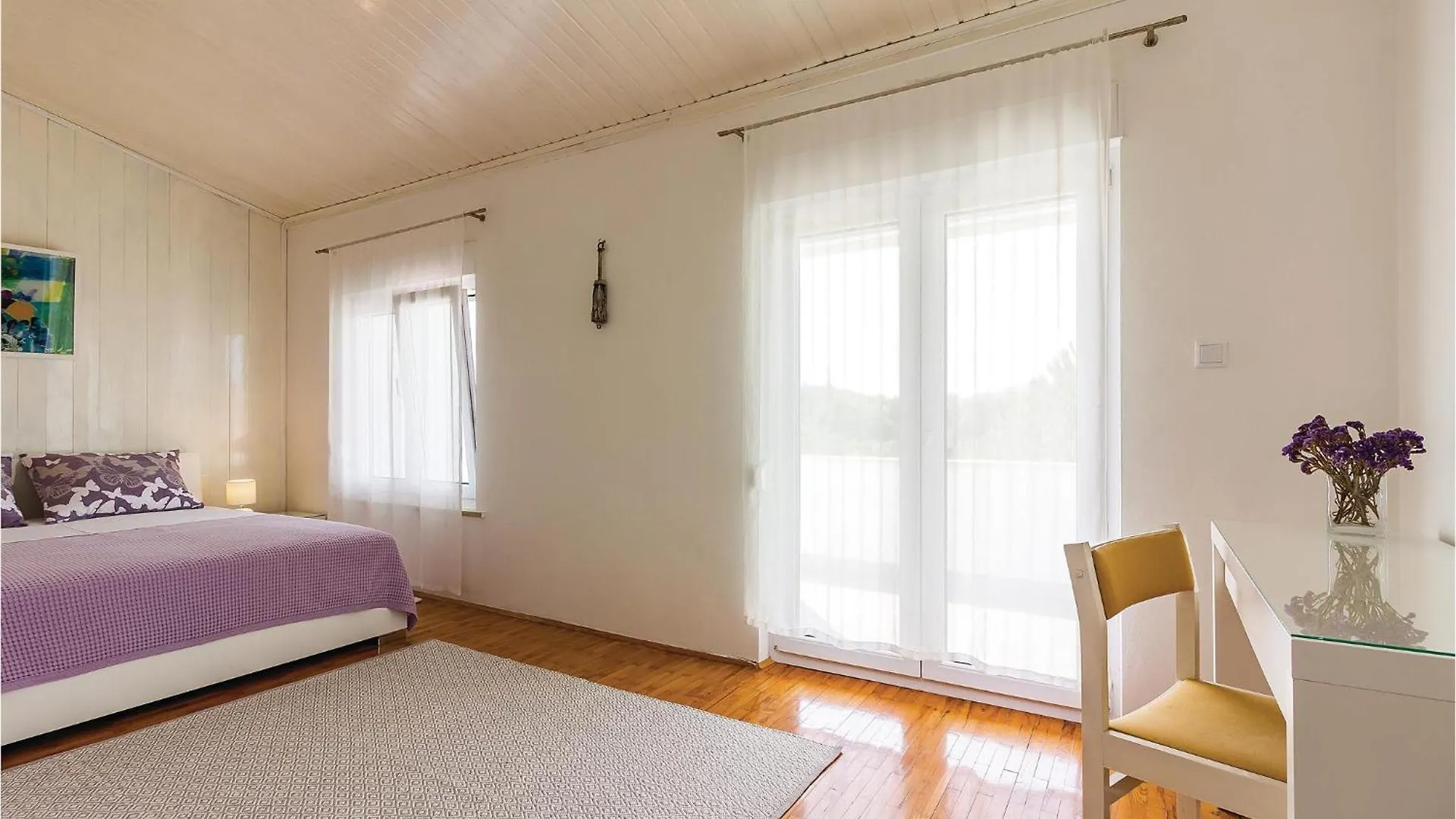 Holiday home Cozy Home In Medulin With Kitchen